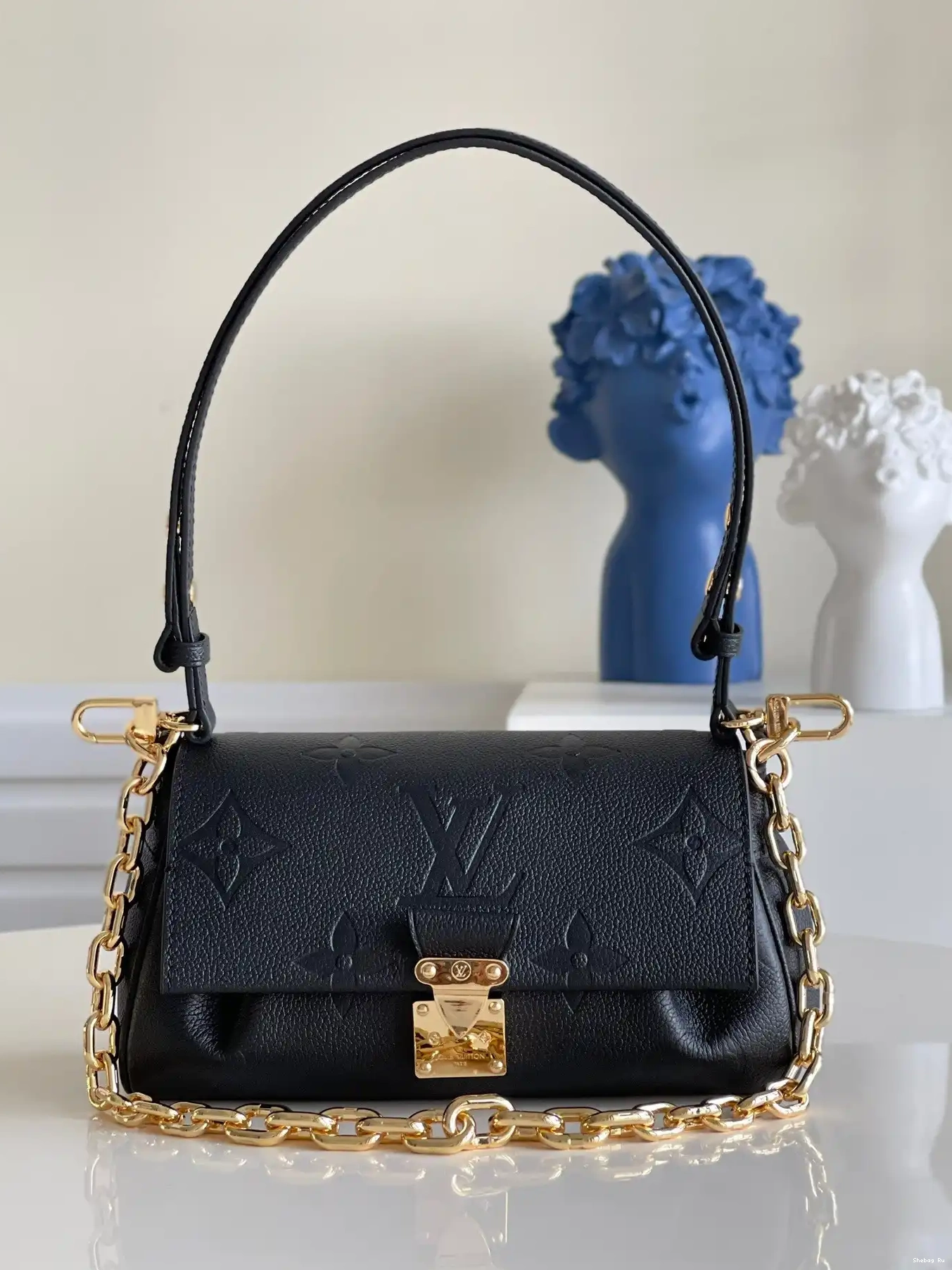 LOUIS VUITTON FAVORITE 0617
